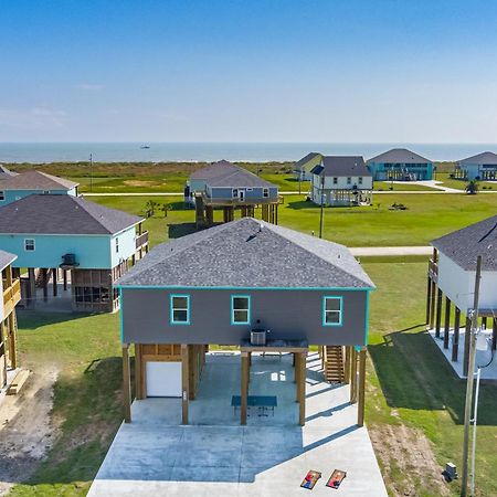 Stylish 4Br Crystal Beach Retreat Walk To Beach Bolivar Peninsula Exterior photo
