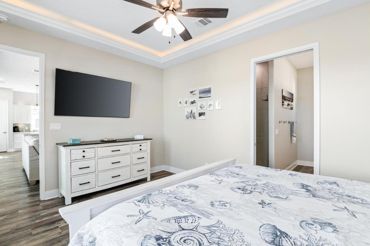 Stylish 4Br Crystal Beach Retreat Walk To Beach Bolivar Peninsula Exterior photo